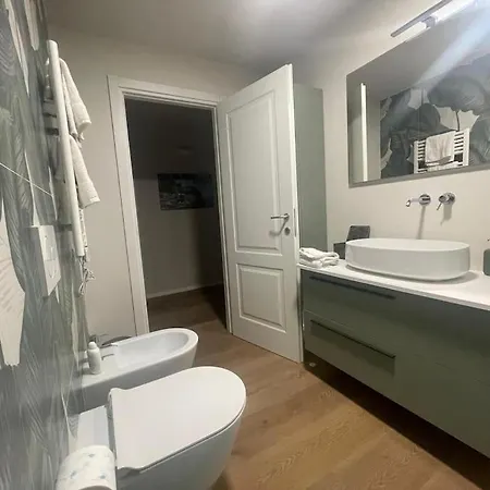 Apartamento La Casa In Piazza- 6 Posti Letto *