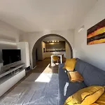 アパート La Casa In Piazza- 6 Posti Letto ジェノヴァ